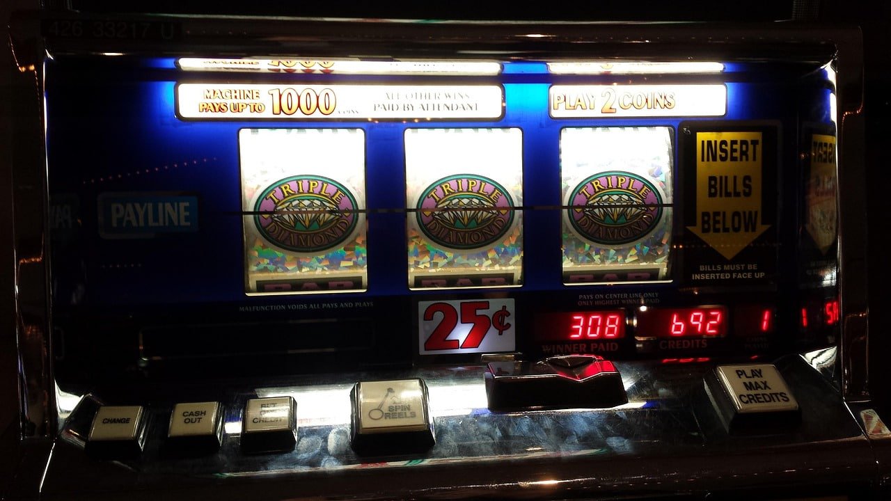 oklaro slots section showing video slot titles on a mobile browser in the Philippines